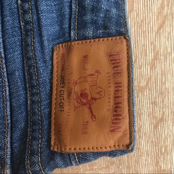 True Religion Joey Cut-Off Jean Shorts - Picture 6 of 8