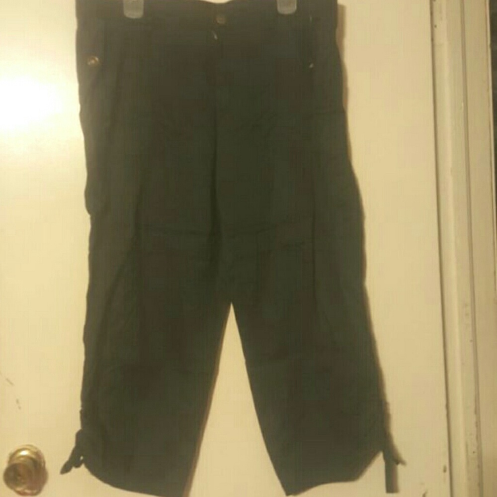 Merona capri pants