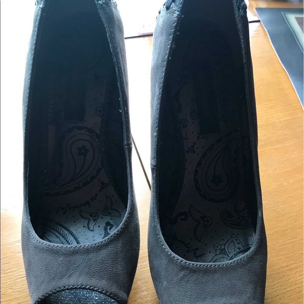 High heels - Picture 3 of 4