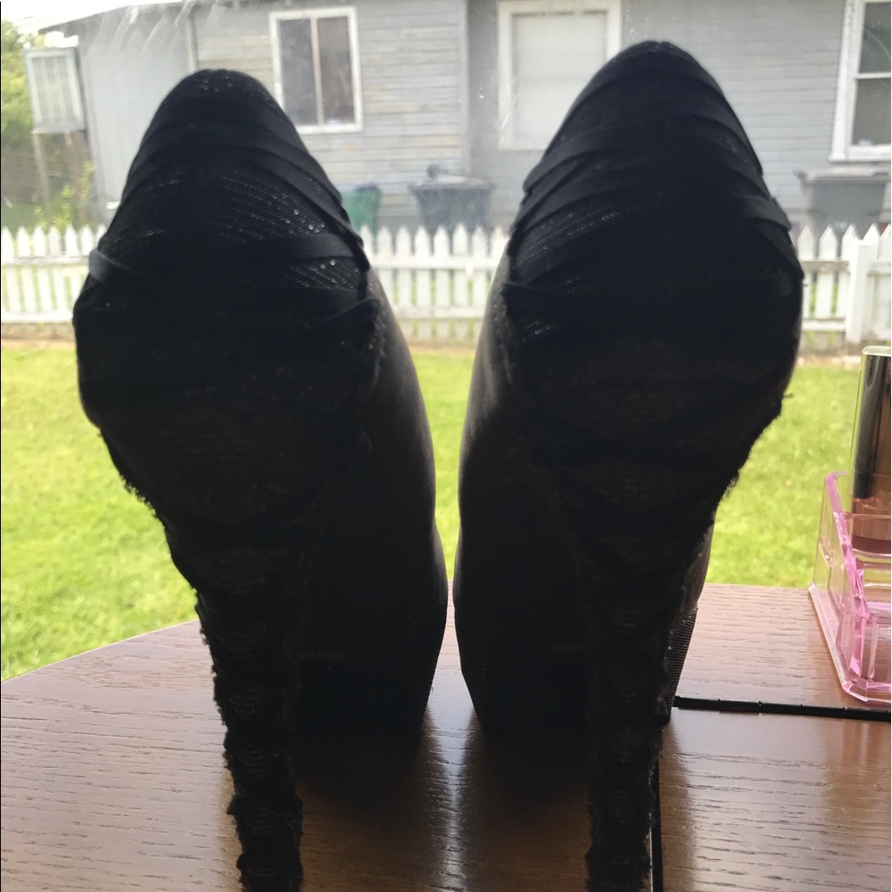 High heels - Picture 4 of 4