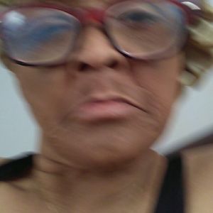 Meet your Posher, Carla