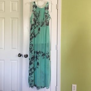 Gorgeous maxi dress