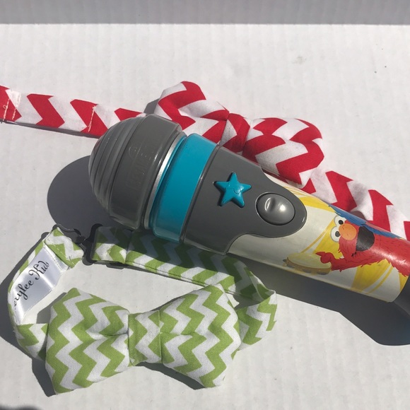 Averylee Kids Chevron Bow-Tie. - Picture 3 of 5