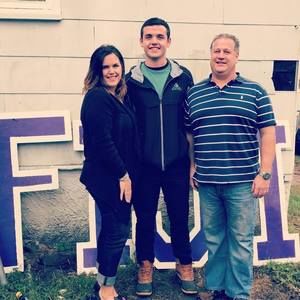 Meet your Posher, Connor