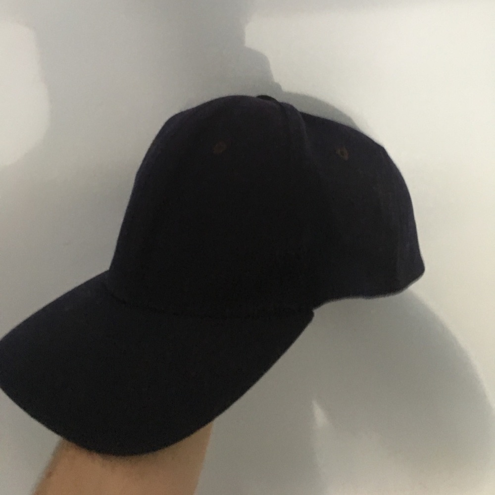 Basic baseball cap