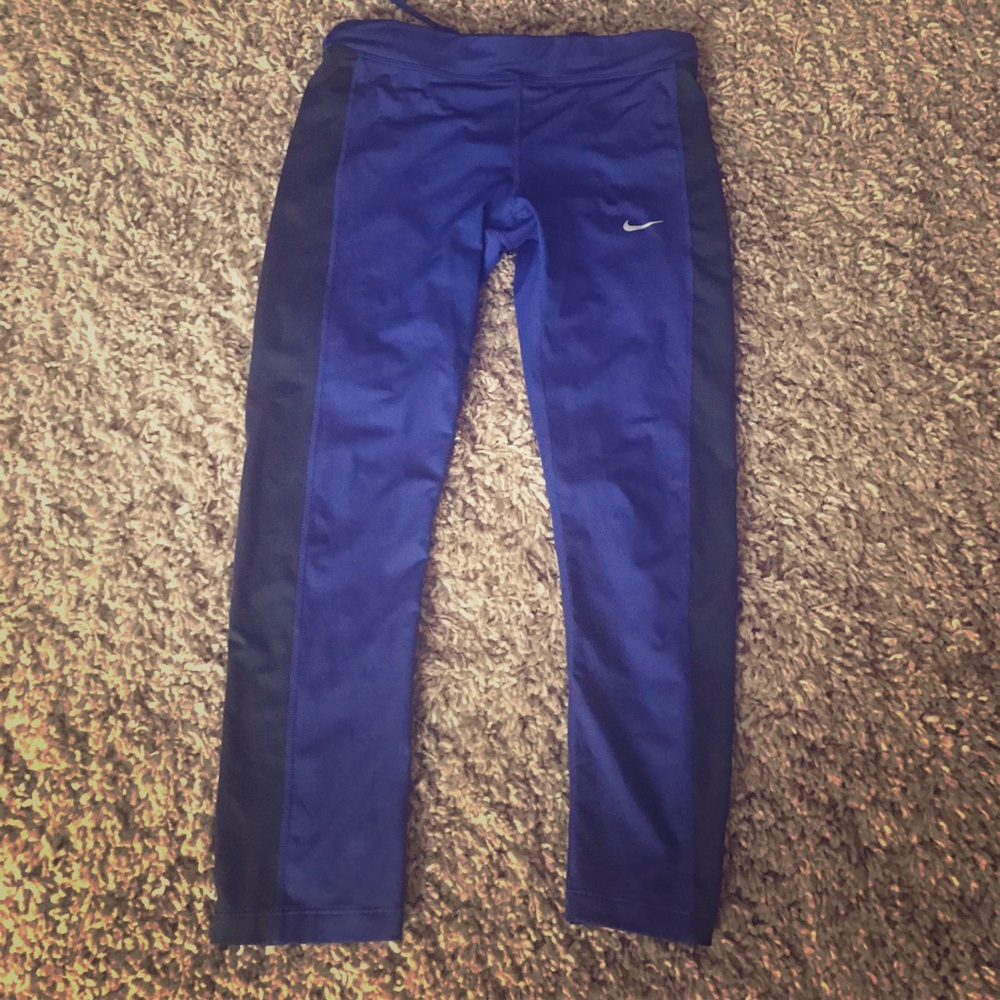 Nike blue capris