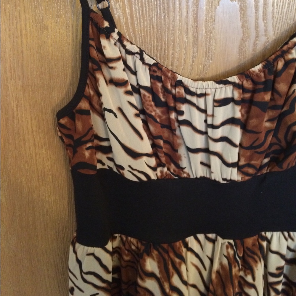Junior dress! - Picture 2 of 5