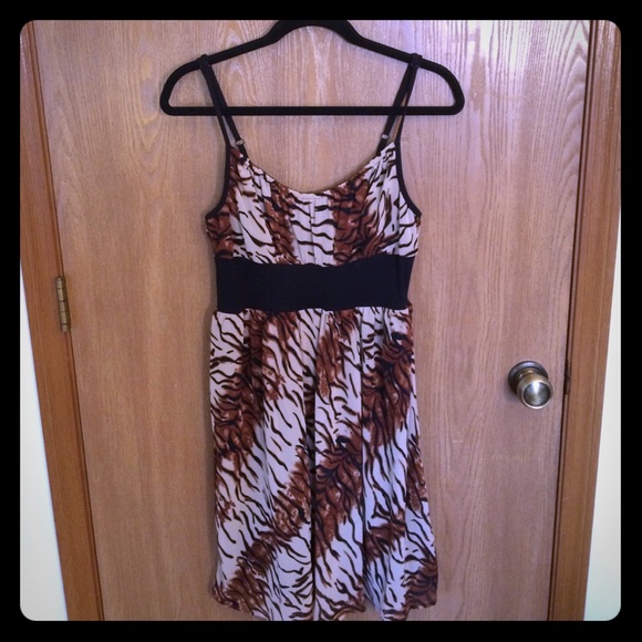 Junior dress! - Picture 1 of 5