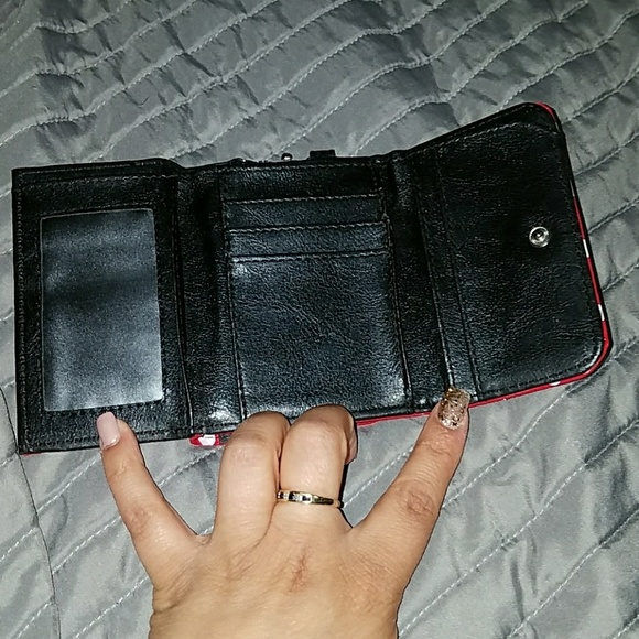 Wallet - Picture 2 of 3