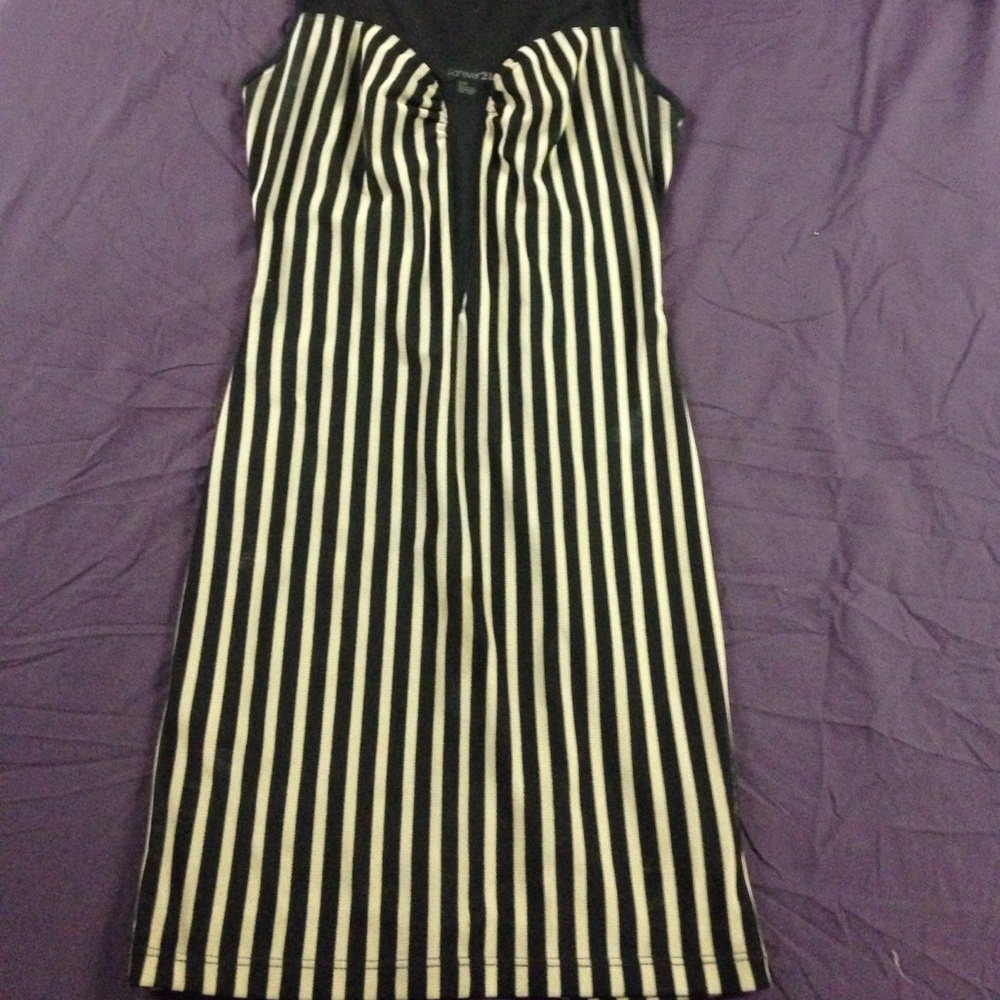 Forever 21 stretch summer dress - Picture 8 of 8