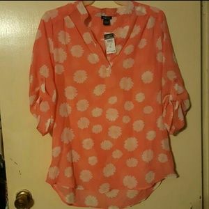 Rue 21 daisy thin poly blouse