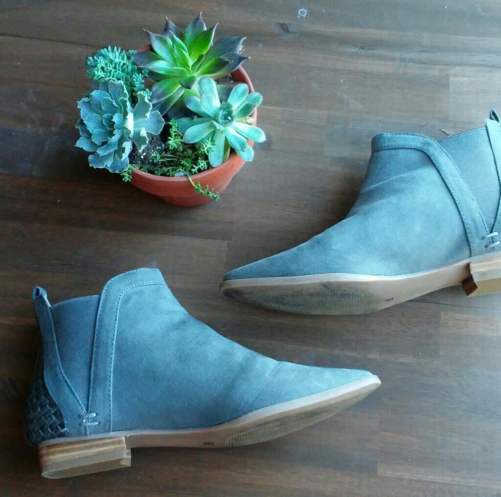 Gray Suede Booties Boots Woven Back Plume Sz 6