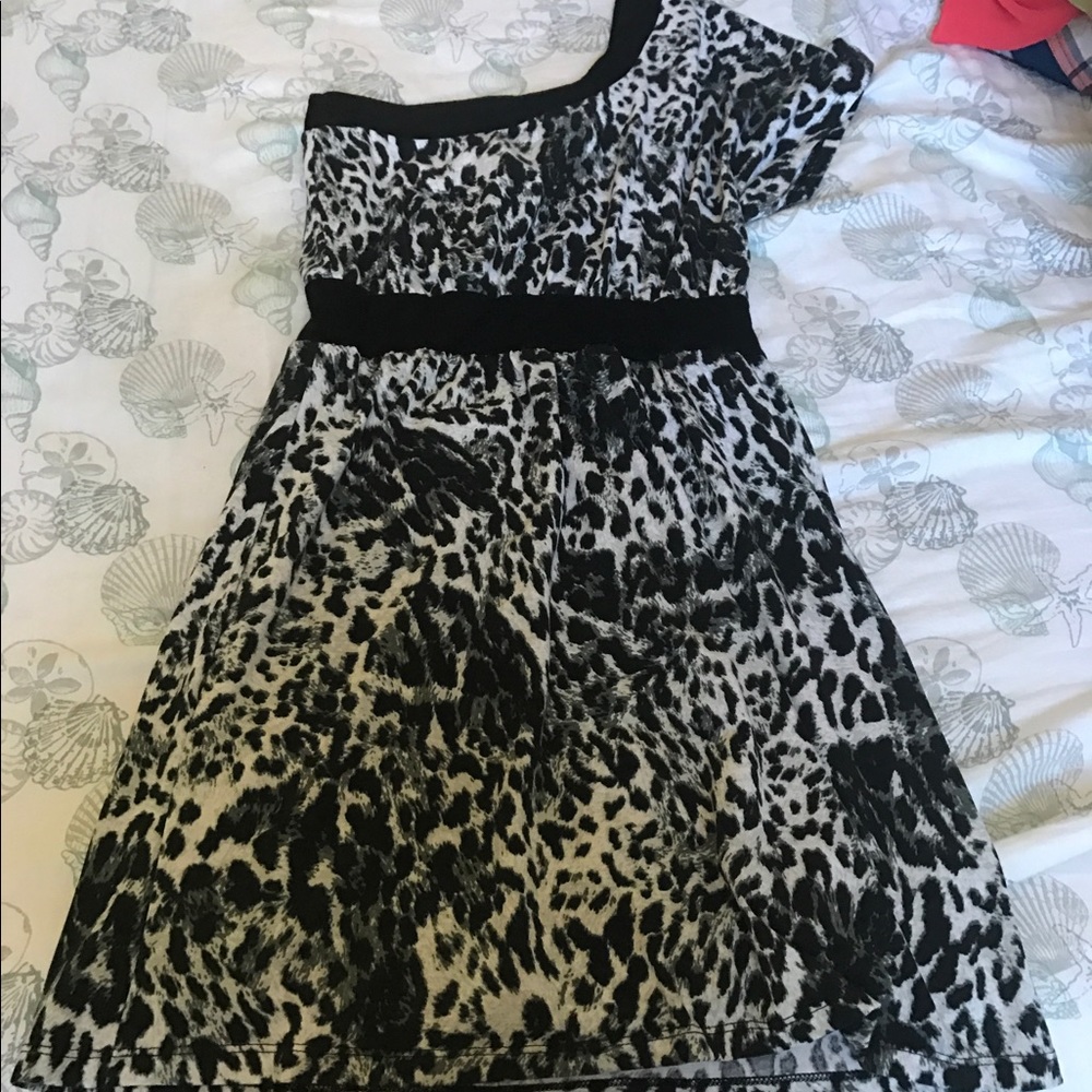 One shoulder dress