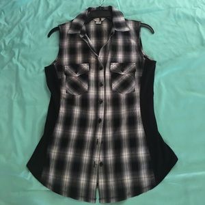 Plaid sleeveless shirt