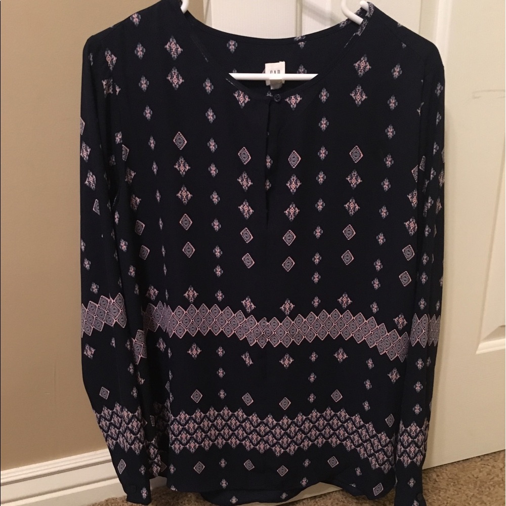 Gap blouse worn once!