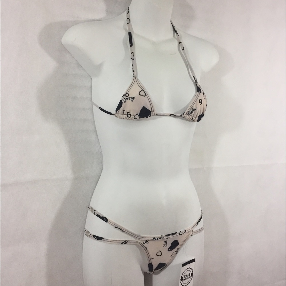 Bikini 👙 - Picture 2 of 3