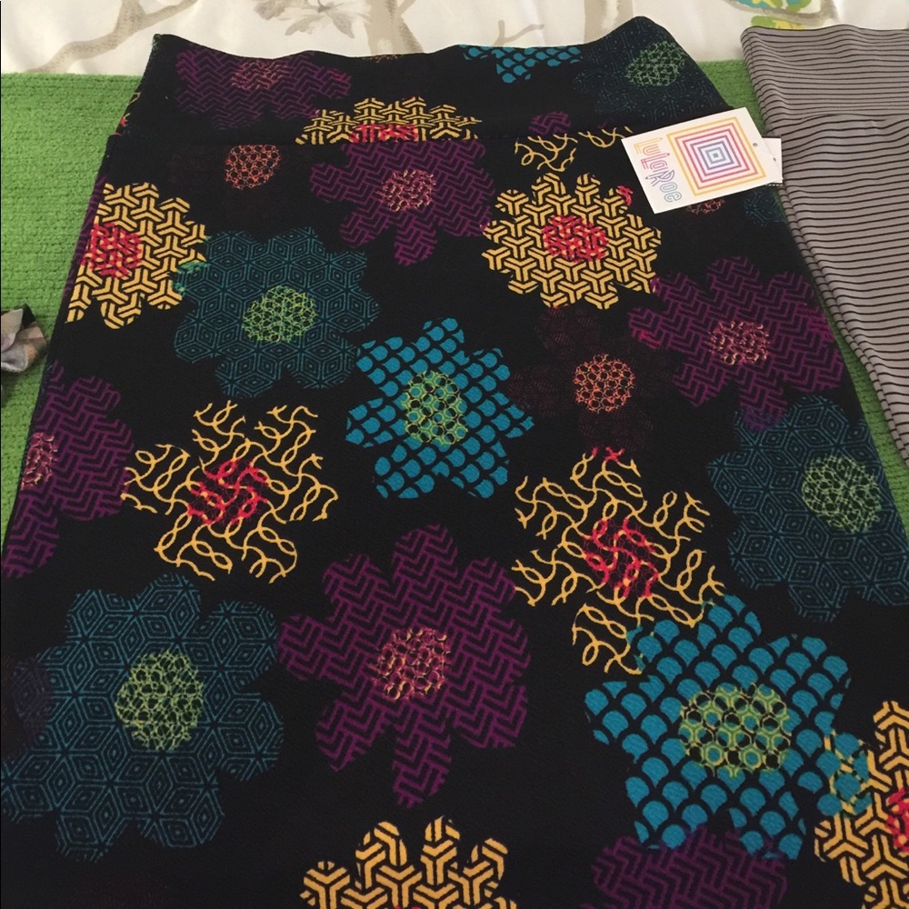 Lularoe Cassie skirt