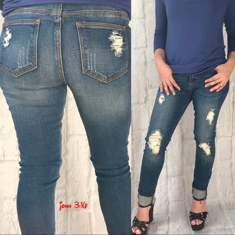 Distressed jeans - Picture 6 of 7