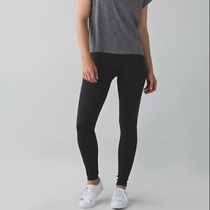 Lululemon Zone in tight NWT 10