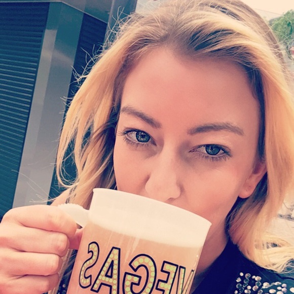 Meet your Posher, Gabby - Picture 3 of 4