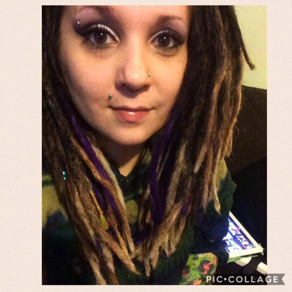 Meet your Posher, Elissa