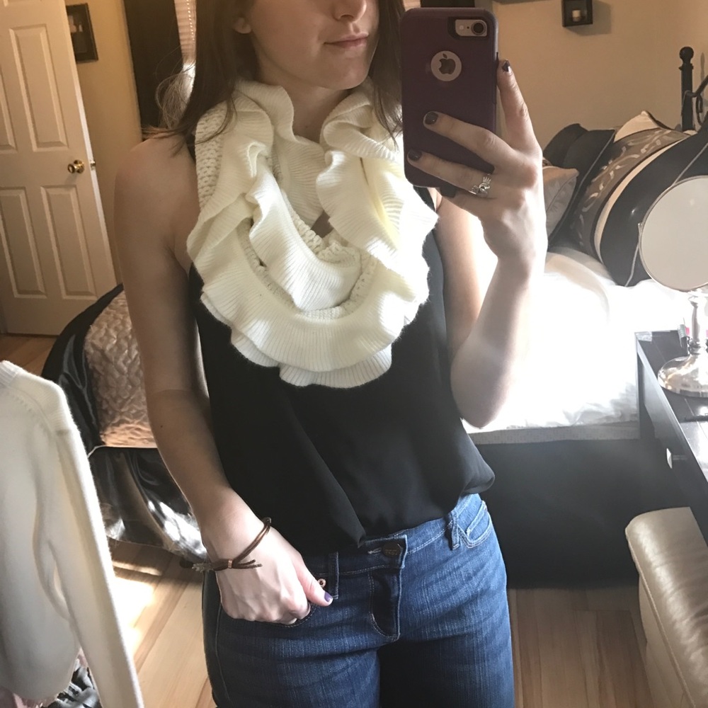 White Ruffled Infinity Scarf - Picture 2 of 5