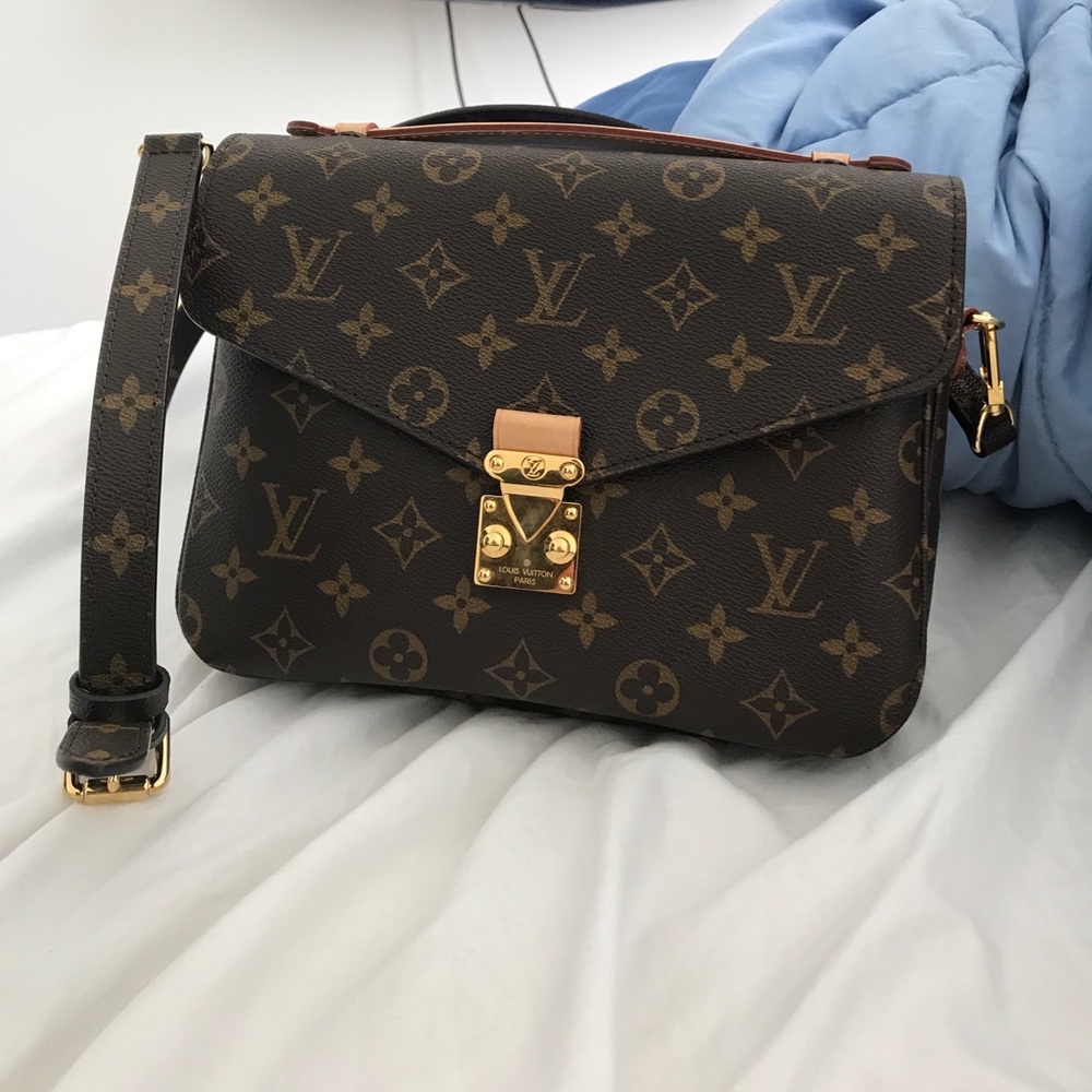 Louis Vuitton POCHETTE MÉTIS Monogram