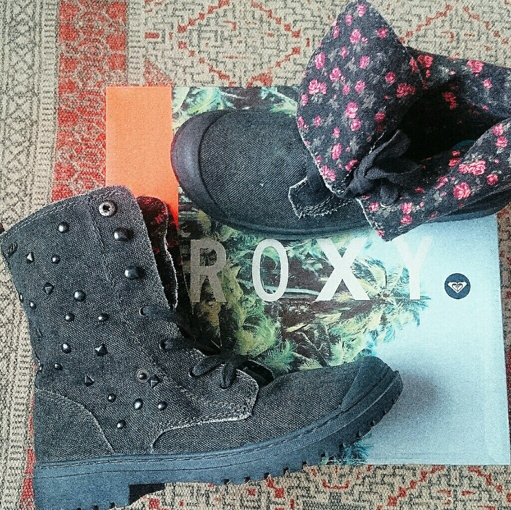 NWB! ROXY CANVASS MOTORCYCLE BOOTS