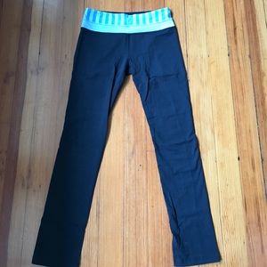 Lululemon yoga pants