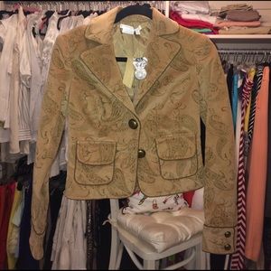 Unique blazer in a honey color