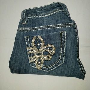 ⭐SALE! Destroyed Denim YMI Jeans See description