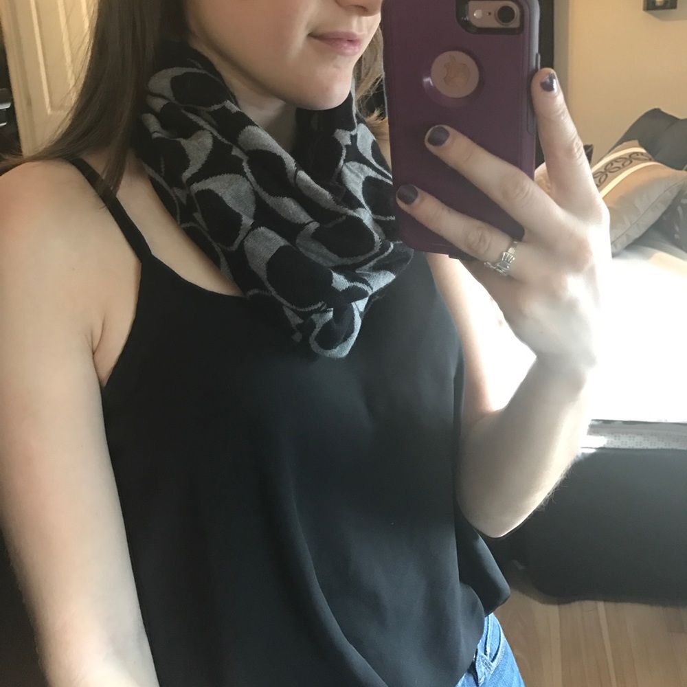 Black/Grey Infinity Coach Scarf