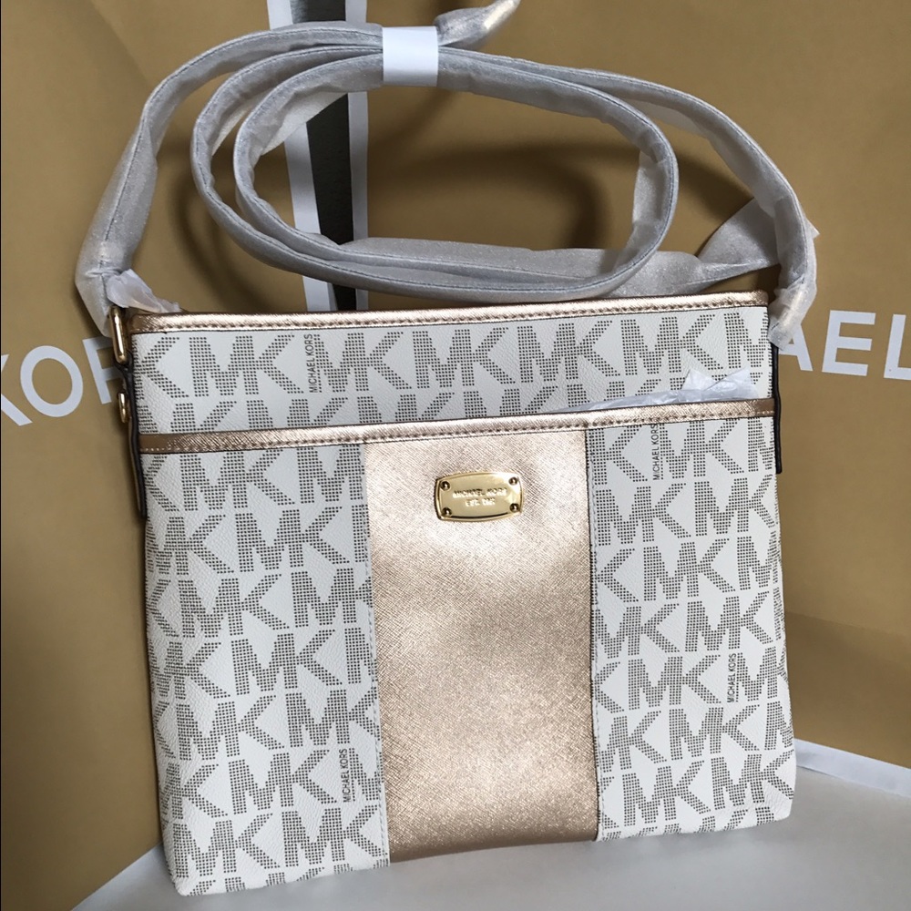 👑👒Michael Kors Crossbody👒👑