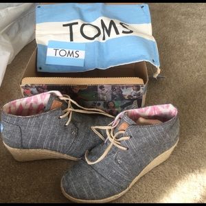 New Tom wedges