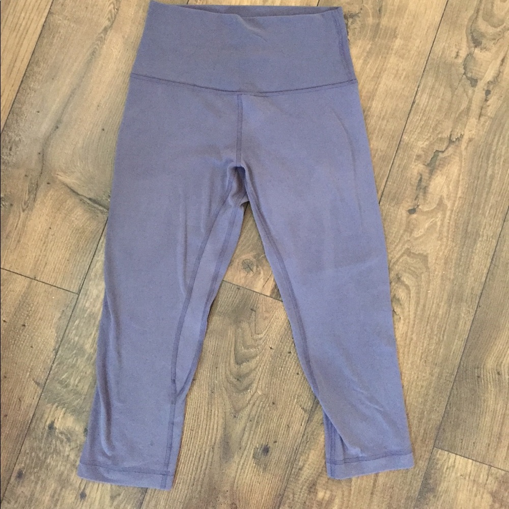 Lululemon align crop in greyvy