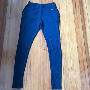 Alo yoga pants
