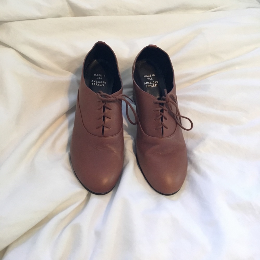 American Apparel Bobby Leather Lace Up shoes
