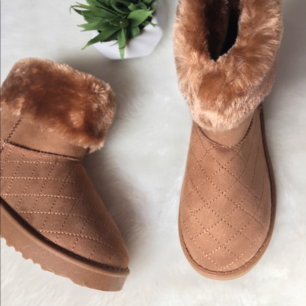 π Wild Fur Boot π
- Picture 2 of 4