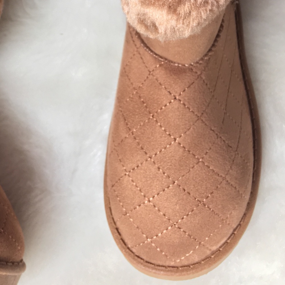 π Wild Fur Boot π
- Picture 4 of 4