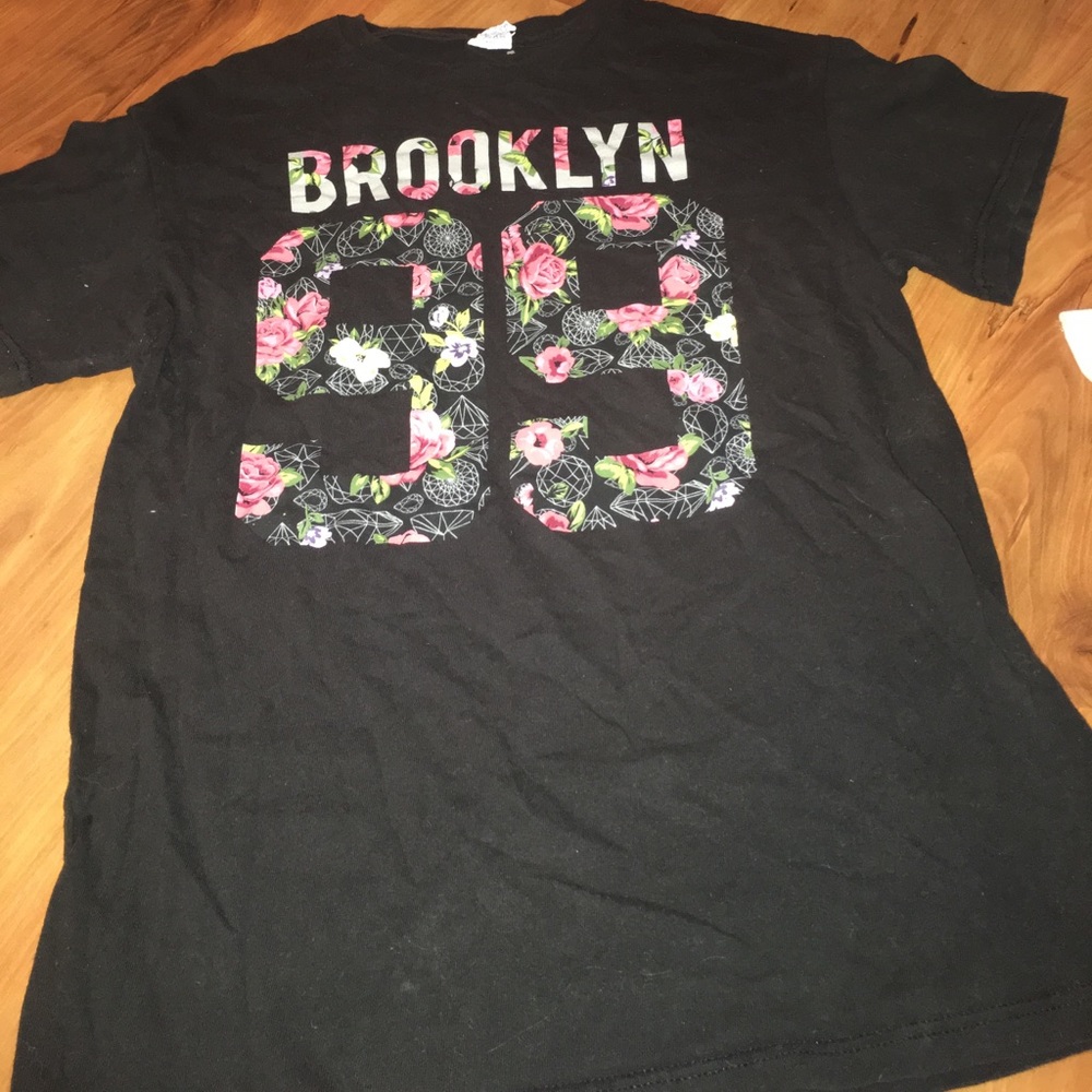 Rue 21 shirt
