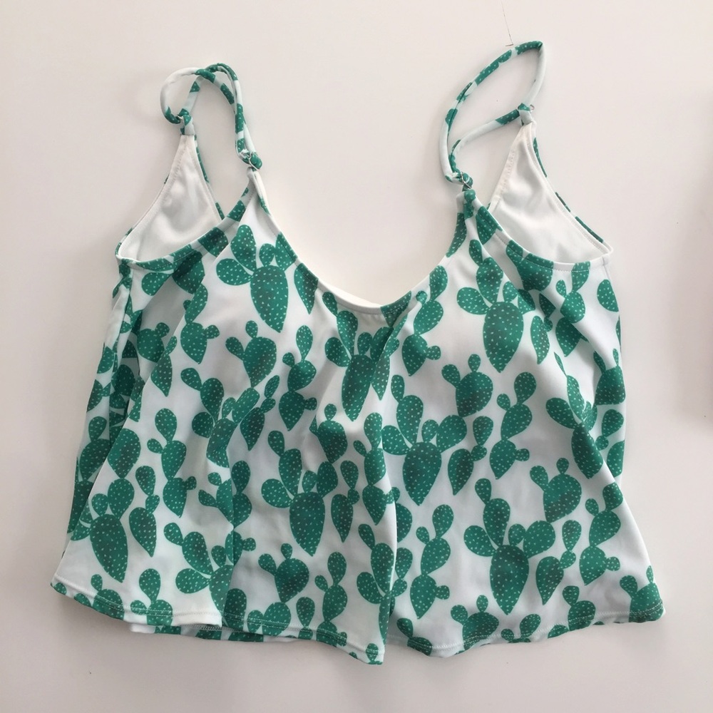 Kortni Jeane Cactus print swing top size small