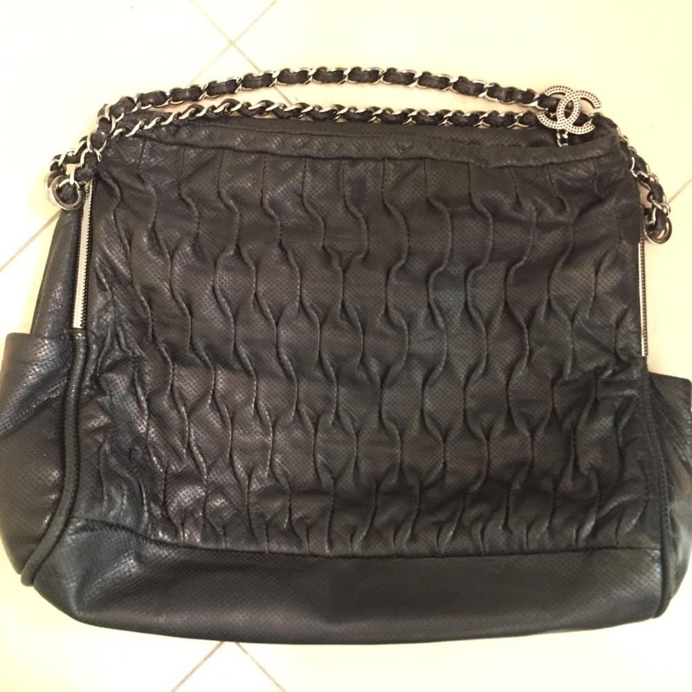 Chanel 💕 - Picture 4 of 8