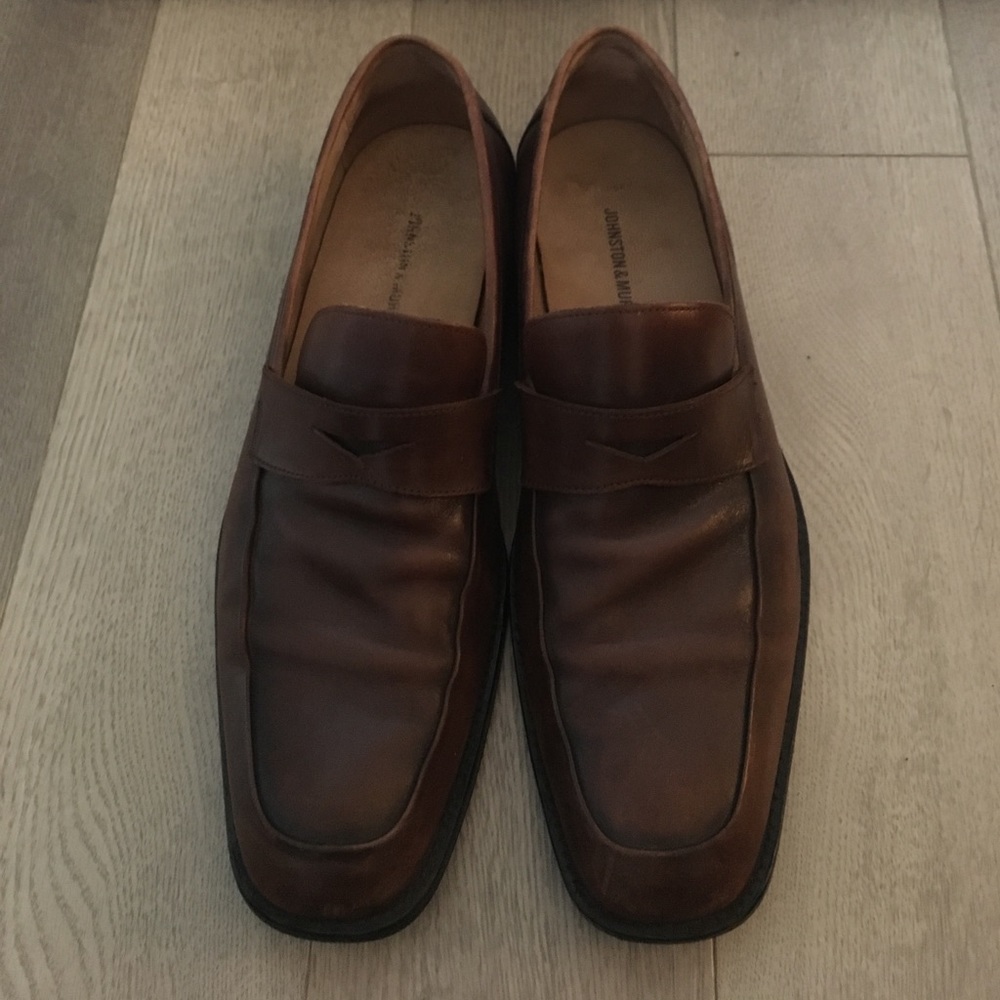 Brown men's loafer (size 13)