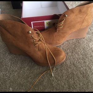 Suede wedged booties