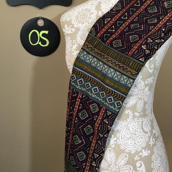 Lularoe OS (one size) leggings, BNWOT - Picture 2 of 2