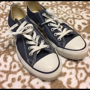 Blue converse. Unisex