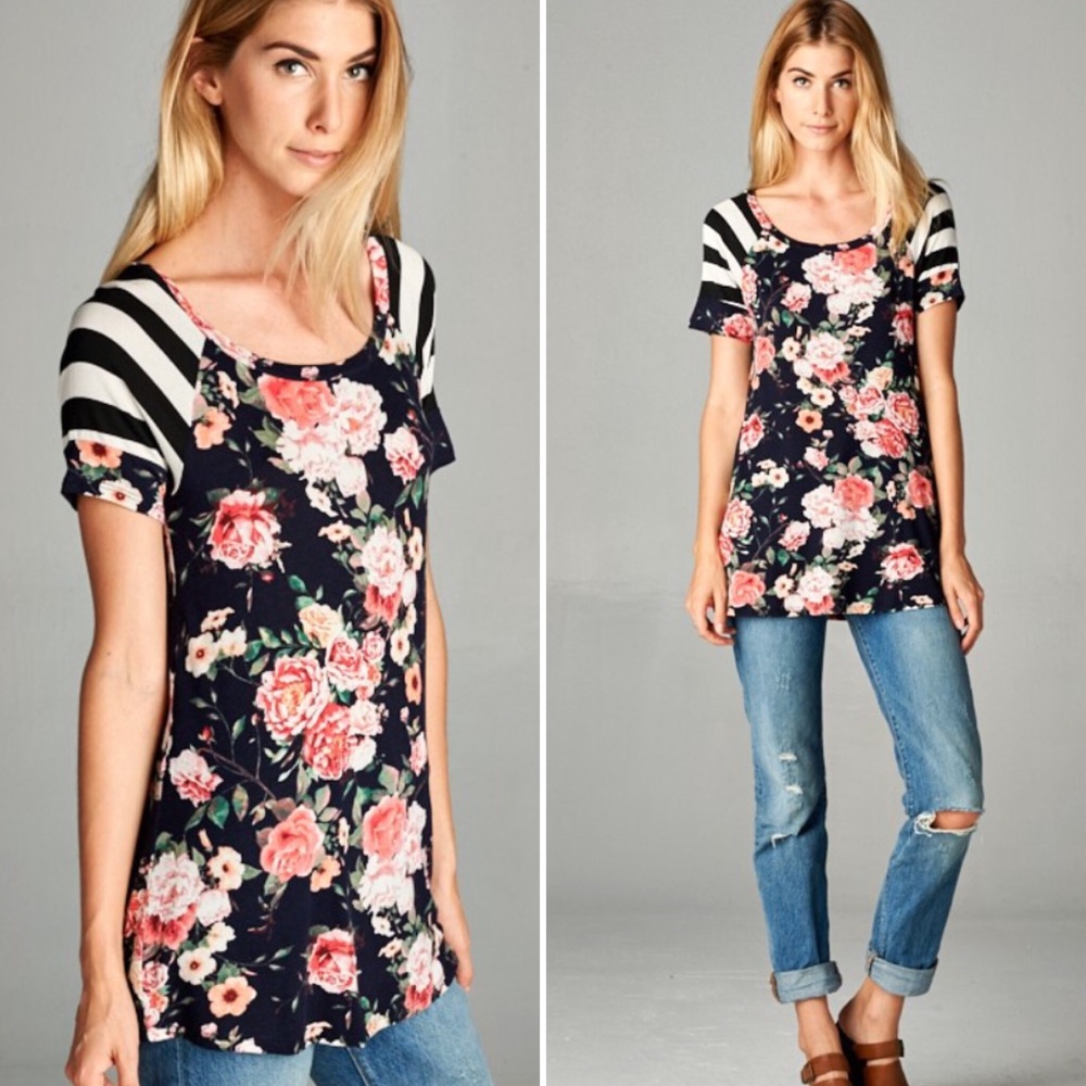 New! M-L Stripe/Floral combo tee - Picture 2 of 5