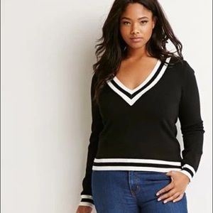 🎉HP 🎉 Black and White Varsity Sweater