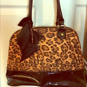 Leopard purse