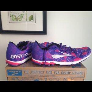Brooks Mach 16 XC Spikes